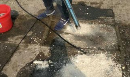 清洗太阳能全过程视频,高效清洁，焕发绿色能量